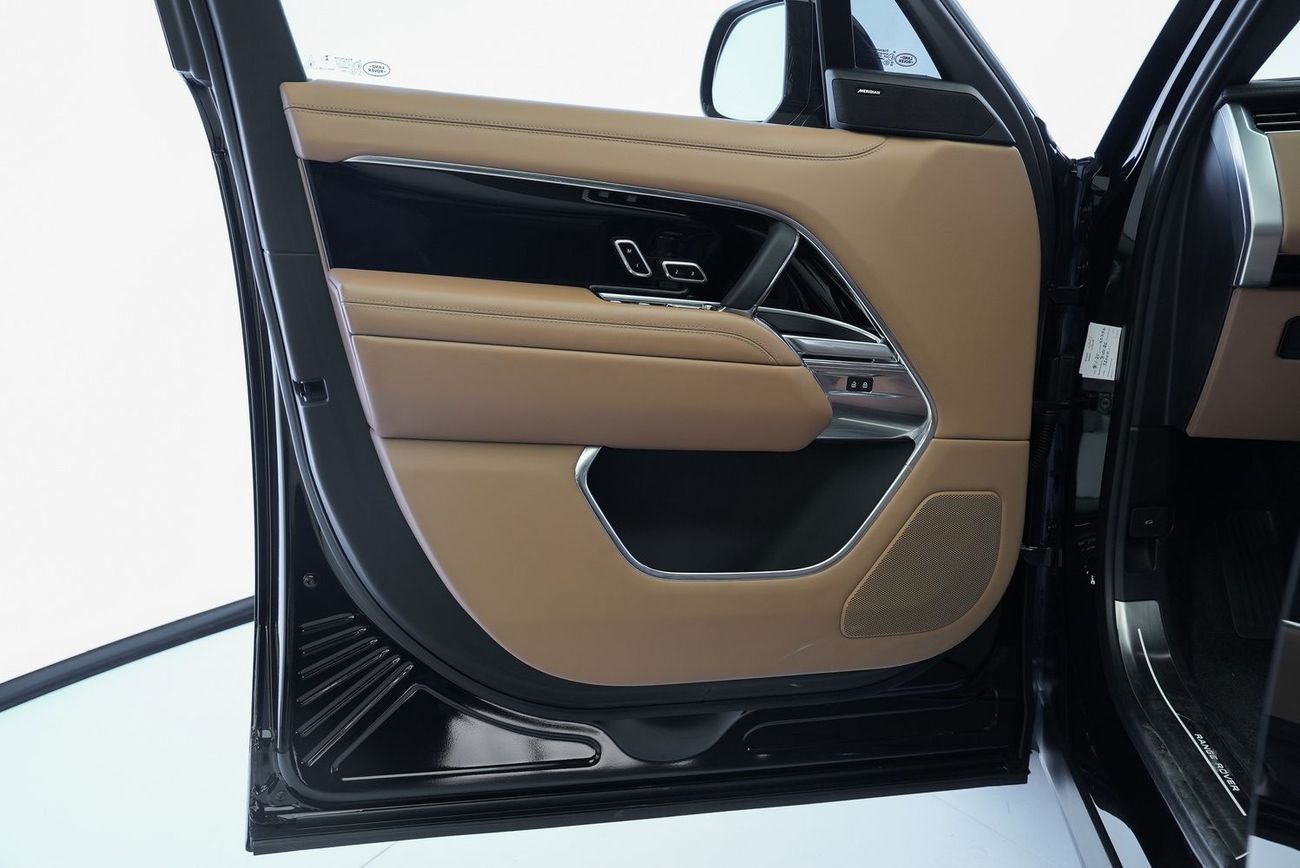 Land Rover Range Rover LWB HSE P530 4.4L