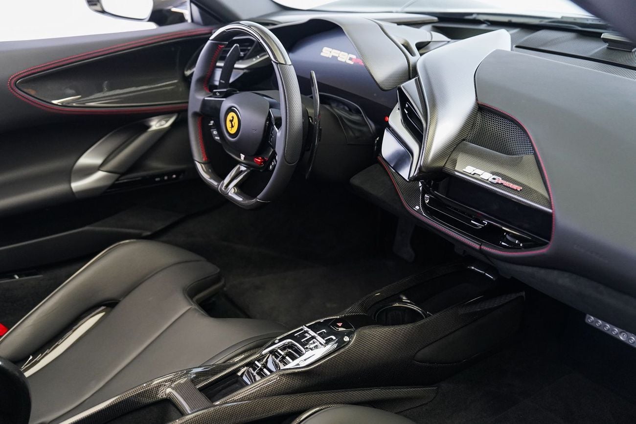 فيراري SF90 سبيدر ASSETTO FIORANO