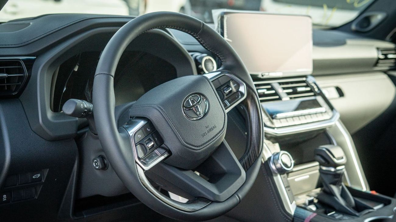 Toyota Land Cruiser LC300 3.3 DIESEL VXR 2025 MODEL