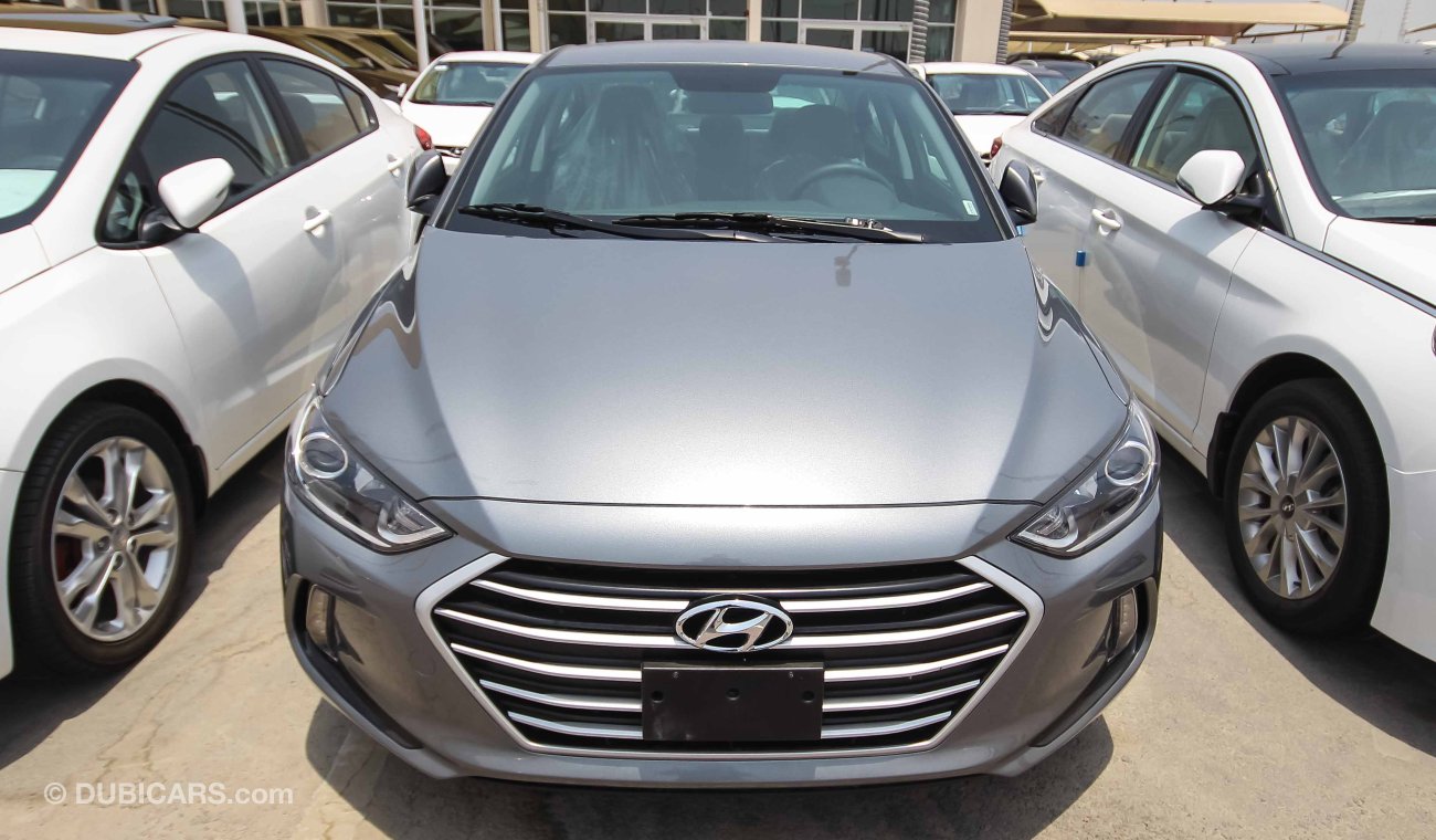 Hyundai Elantra SE