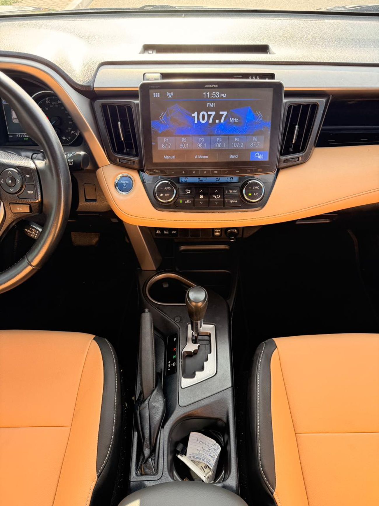 تويوتا راف ٤ XLE 2.5L