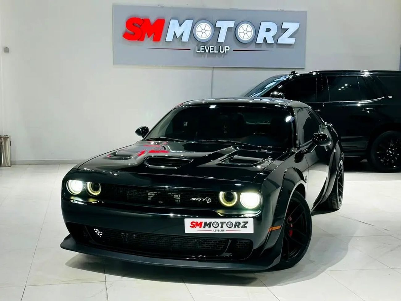 Dodge Challenger SRT Hellcat 6.2L (717 HP)