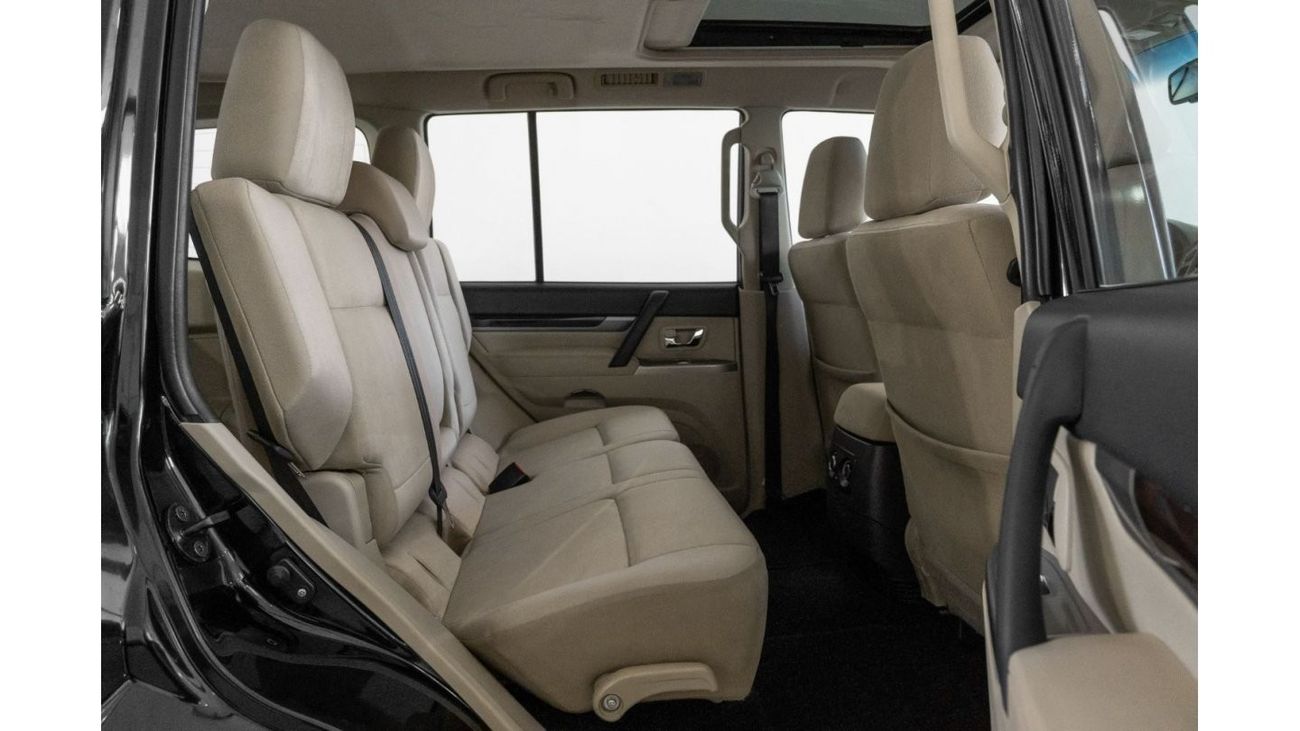 Mitsubishi Pajero 2022 Mitsubishi Pajero 3.0L GLS / 7 Seats / Full-Service History