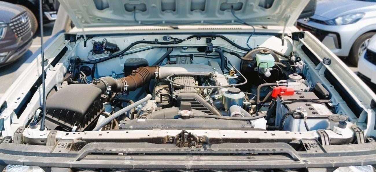 Toyota Land Cruiser Pick Up Toyota LC79 DC 4.2L Diesel Manual with Difflock 2025YM