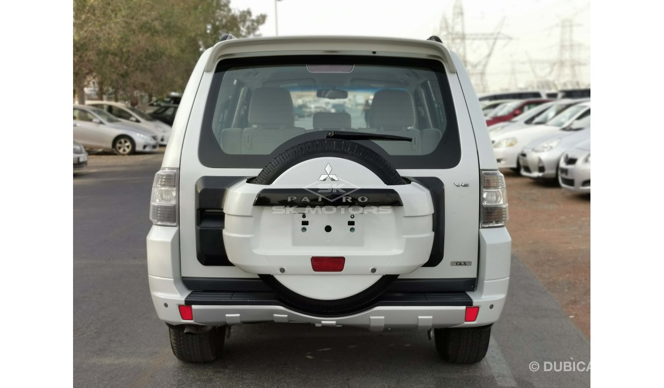 Mitsubishi Pajero 3.5L, 16" Rims, DRL LED Headlights, Front & Rear A/C, Rear Parking Sensor, Fabric Seats (LOT # 848)