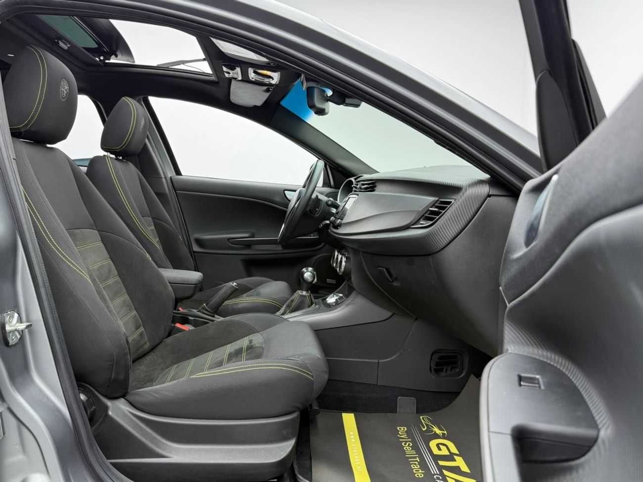 ألفا روميو جوليتا 2021 Alfa Romeo Giulietta VELOCE