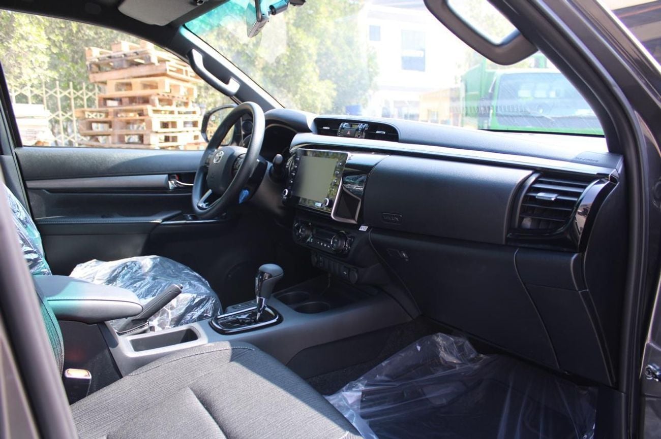 تويوتا هيلوكس TOYOTA HILUX ADVENTURE 4.0 AT 2025 OMAN