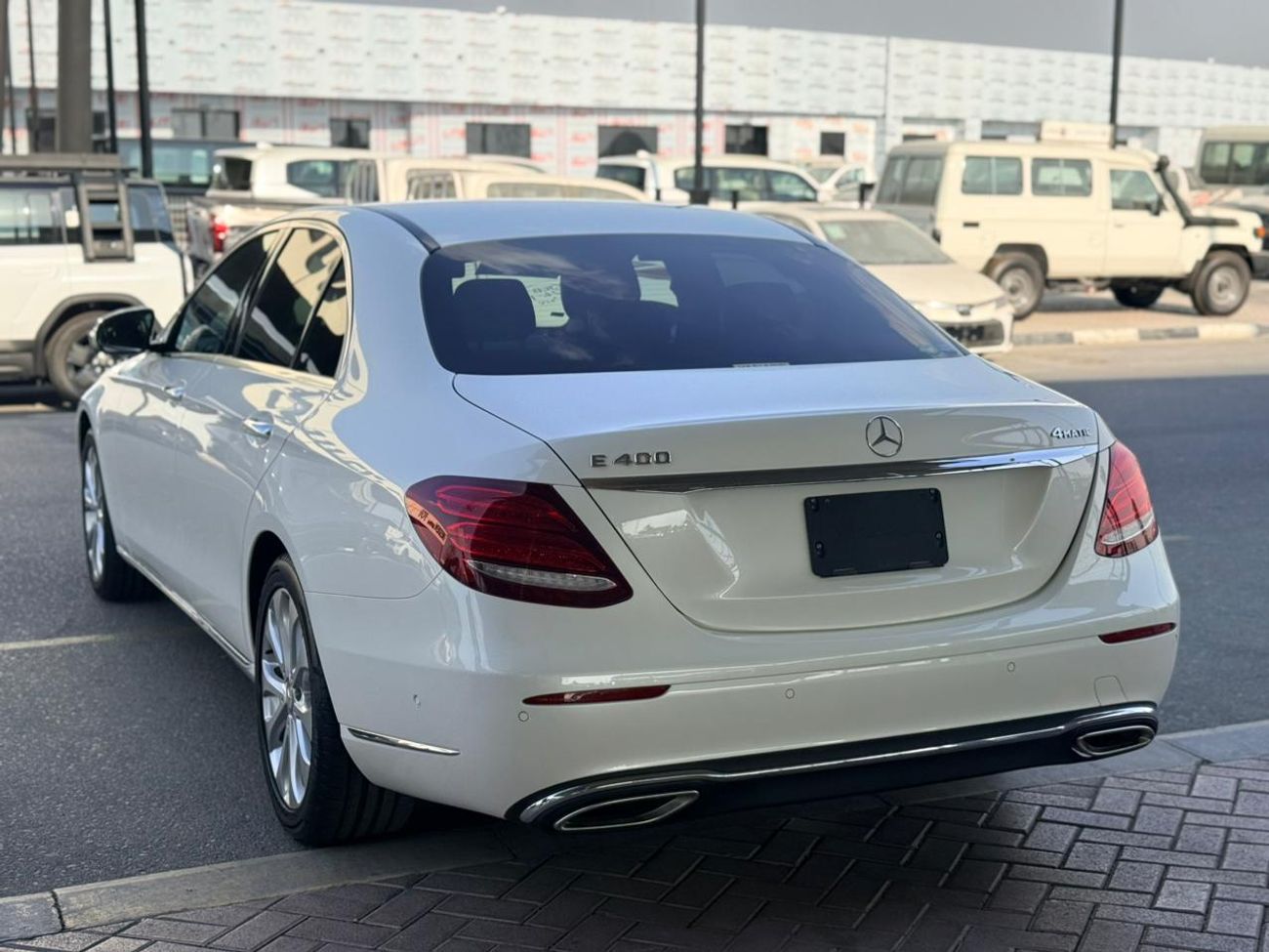 مرسيدس بنز E 400