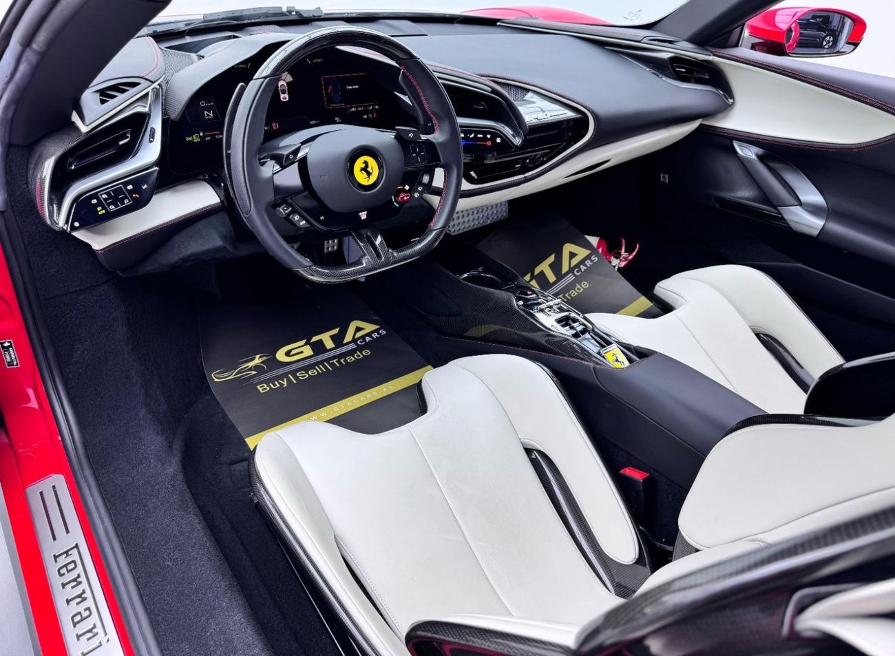 فيراري SF90 ستراديل 2023 Ferrari SF90 Stradale, 2026 Ferrari Warranty, 2030 Ferrari Service Pack, Very Low Kms, GCC