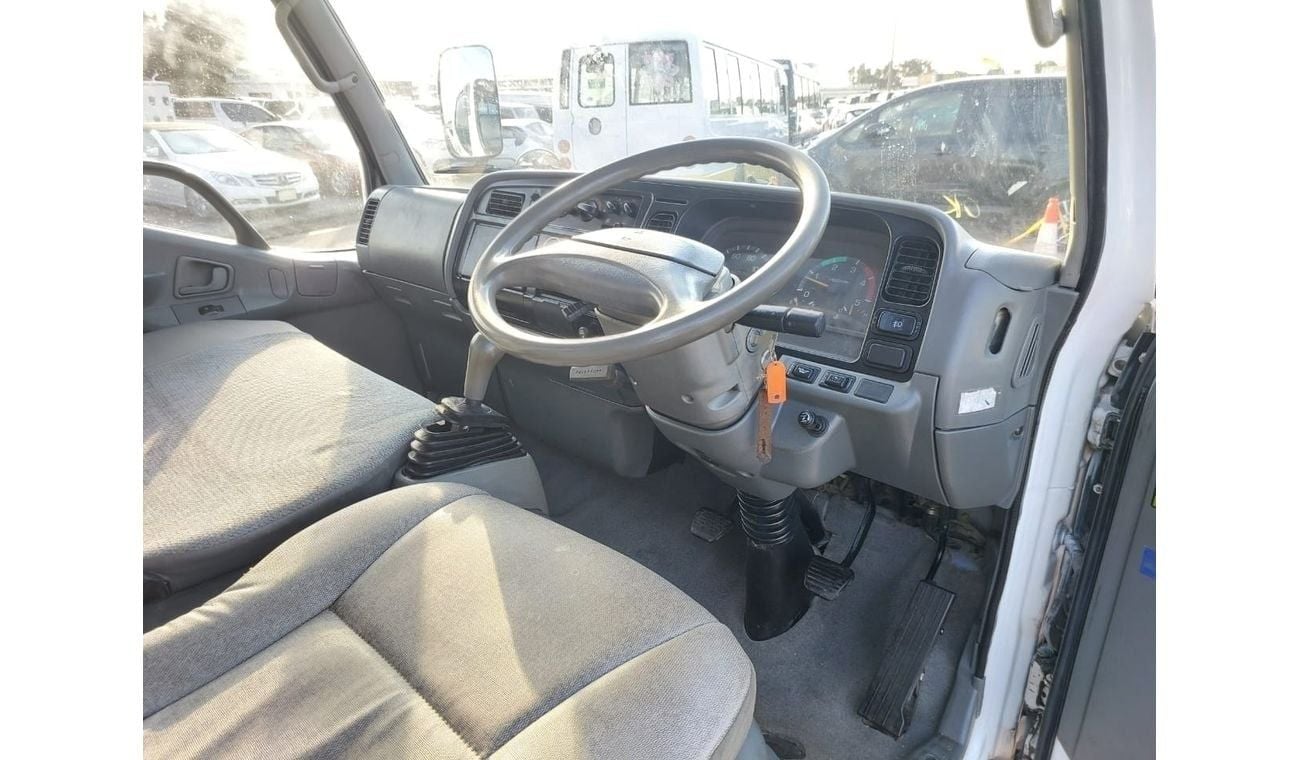 ميتسوبيشي فوسو كانتير MITSUBISHI CANTER TRUCK RHD 1997 MODEL 4.6 L DIESEL MANUAL(PM31456)