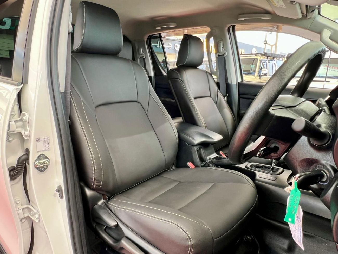 تويوتا هيلوكس The Toyota Hilux is a legendary,, robust mid-size pickup truck available in single and double-cabin 