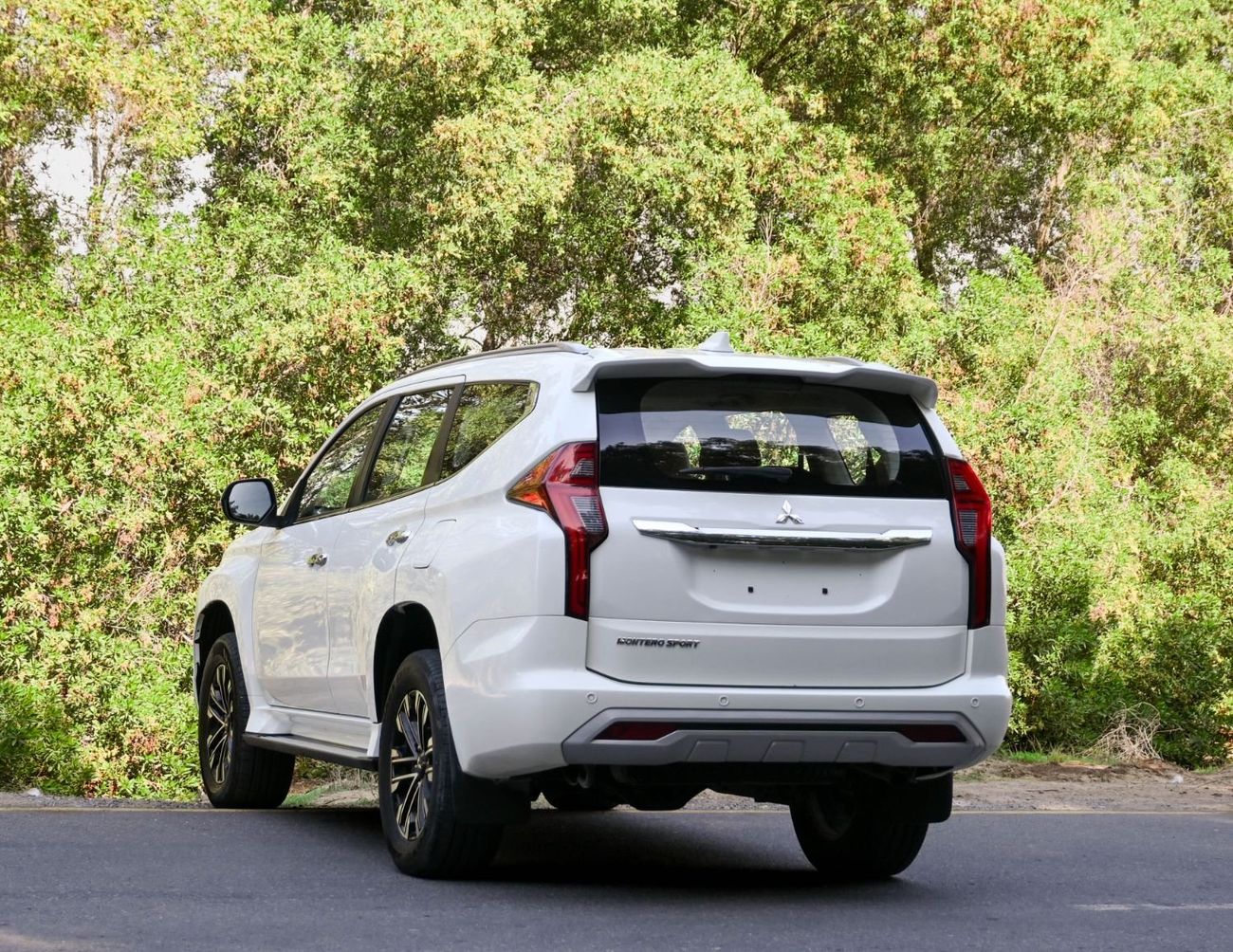 ميتسوبيشي مونتيرو سبورت GLS Mid 3.0L