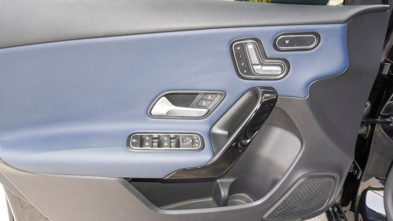 مرسيدس بنز A 220 KOREAN SPECS 2020!! NO PAINT!! NO ACCIDENT! IMMACULATE CONDITION