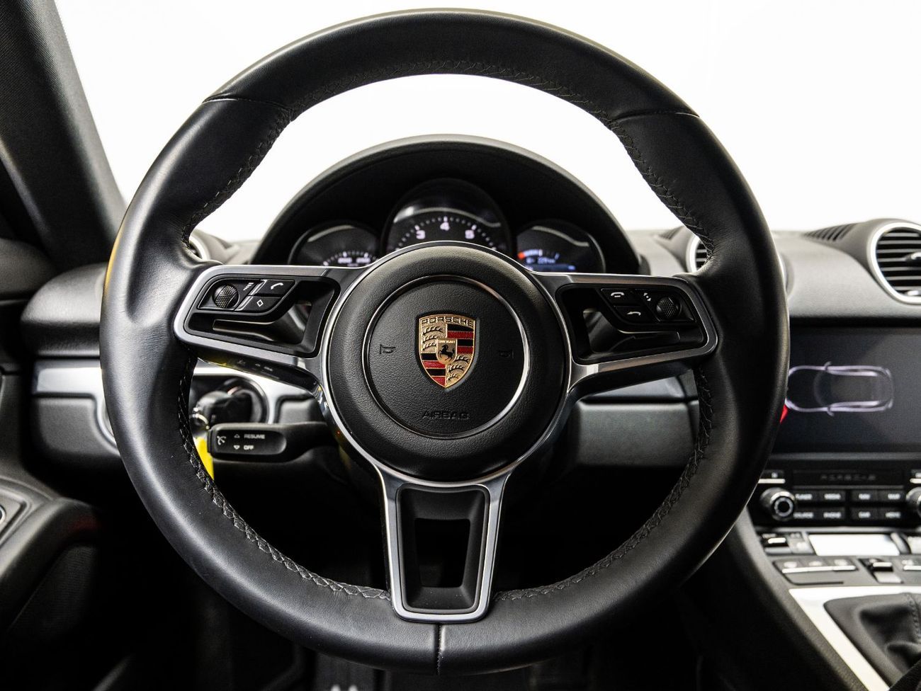 بورش كايمان 718 Std 2.0L M/T2024 Porsche Cayman, 2.0L TC F4, RWD, 300 bhp, 6 Speed Manual