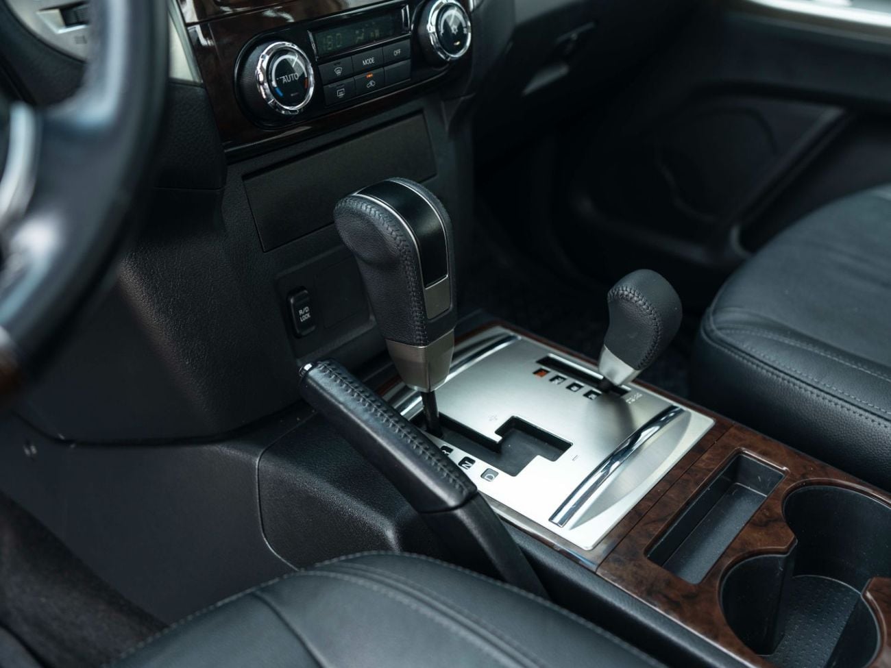 Mitsubishi Pajero GLS 3.8L