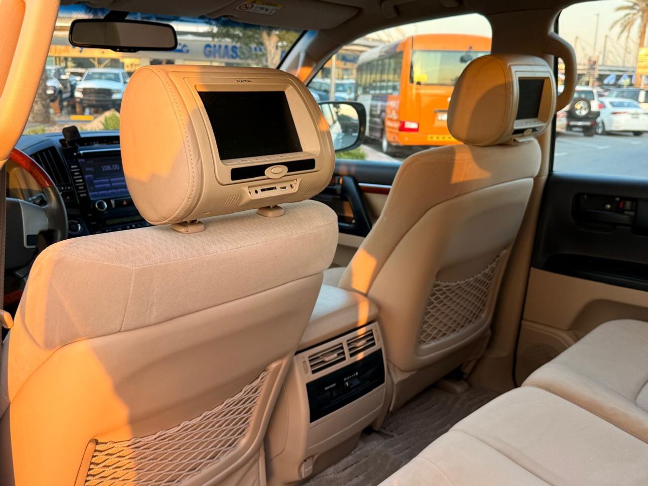 Toyota Land Cruiser GXR 4.6L