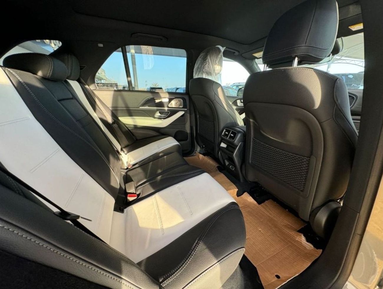 مرسيدس بنز GLE 450 2024-Mercedes Benz GLE 450 D