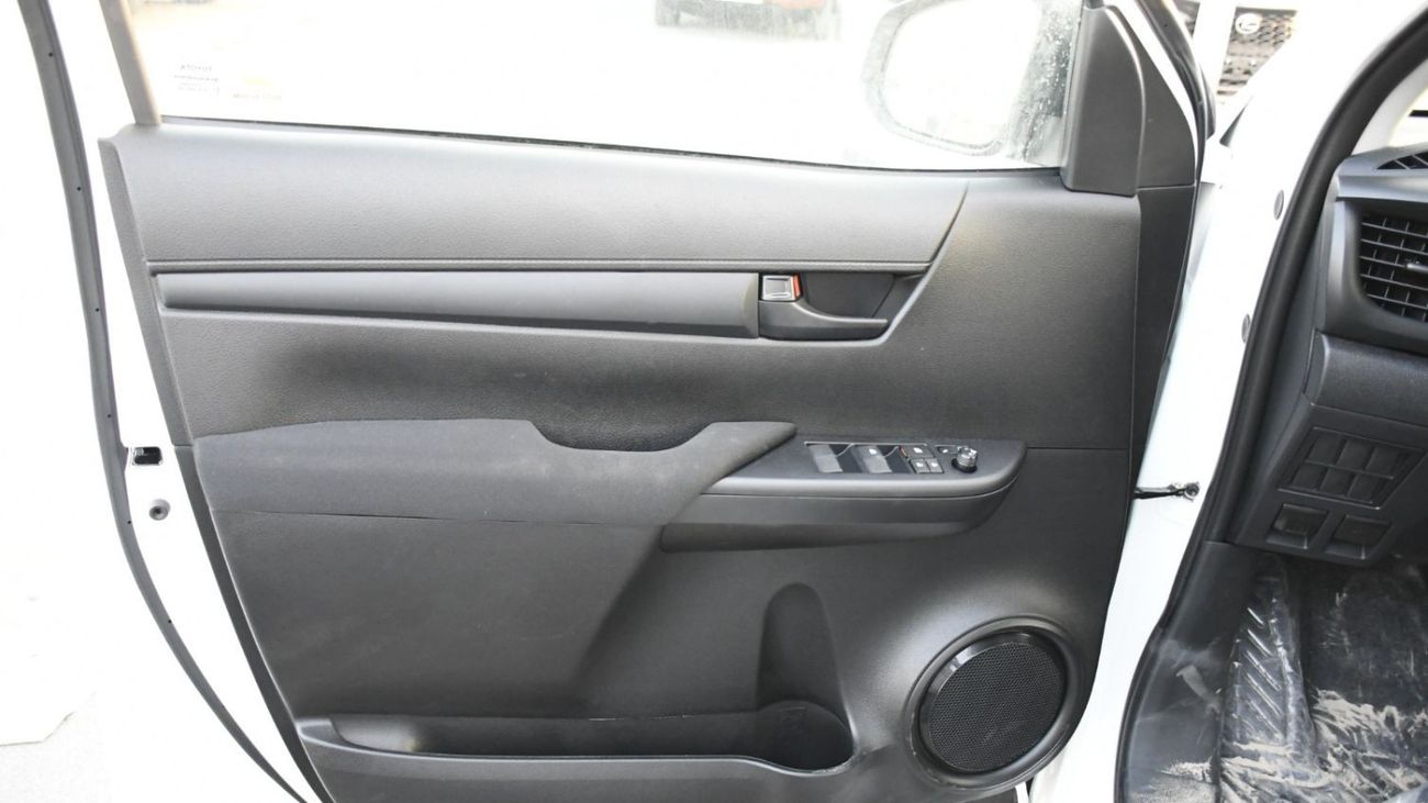 تويوتا هيلوكس GLX 2 Limited 2.4L Diesel Automatic 2024YM