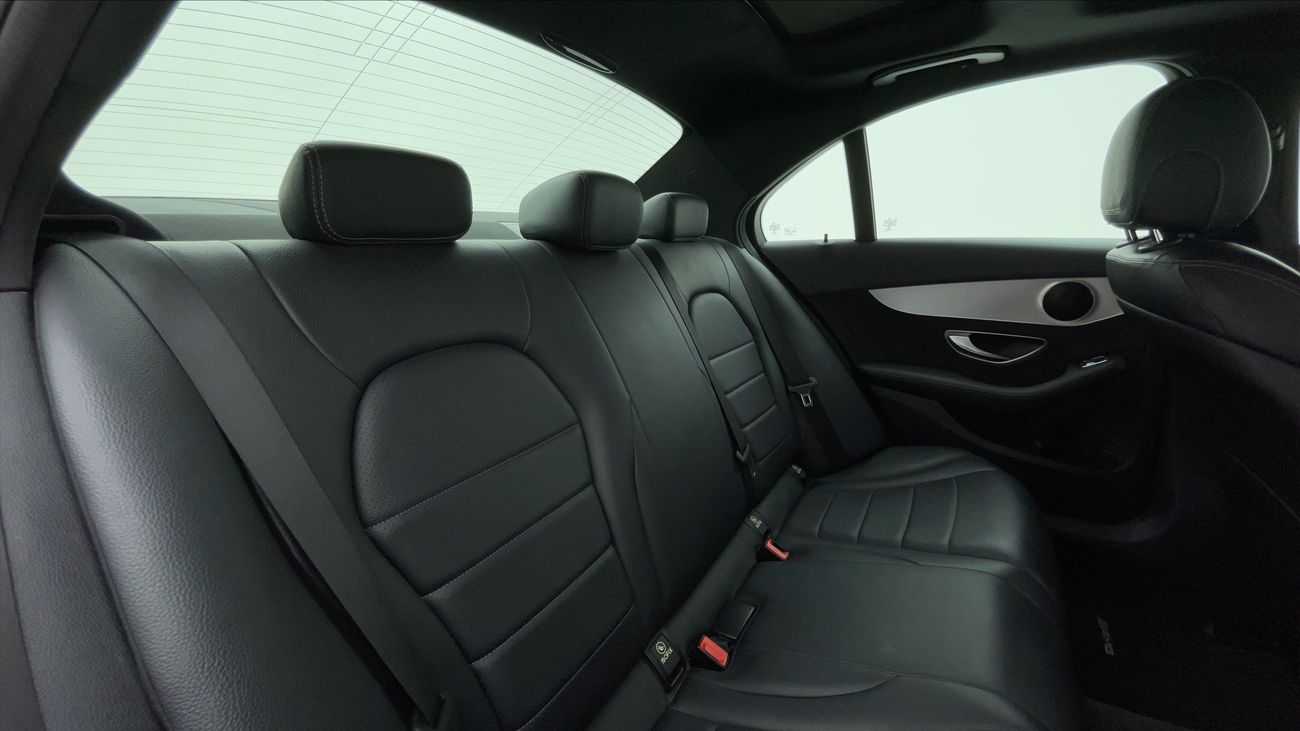 مرسيدس بنز C 200 AMG SPORT PACK 2 | بدون دفعة مقدمة | اختبار القيادة في المنزل