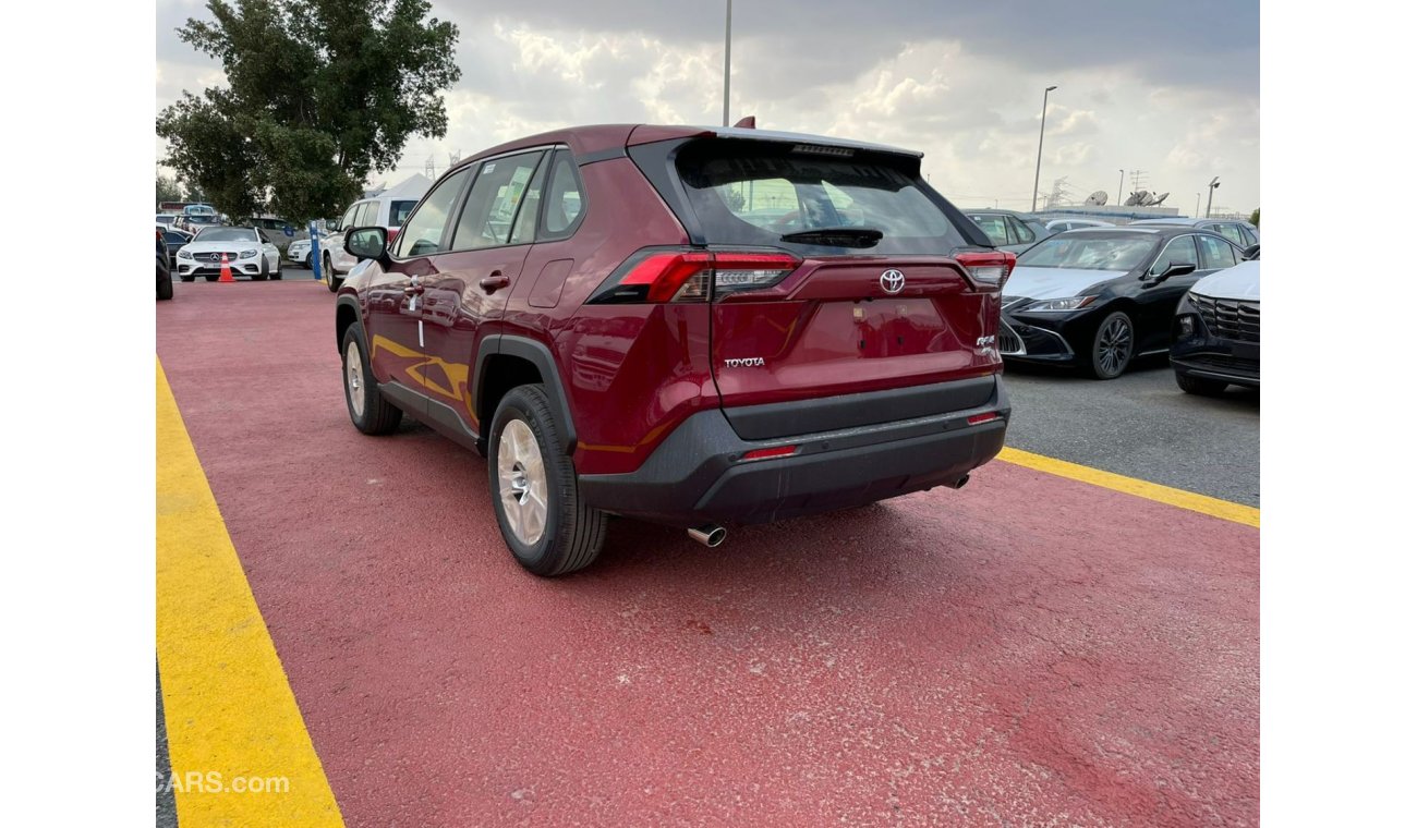 Toyota RAV4 Toyota Rav4 2.0L 4WD GCC  with Rear Camera, Parking Sensors RED Model 2021