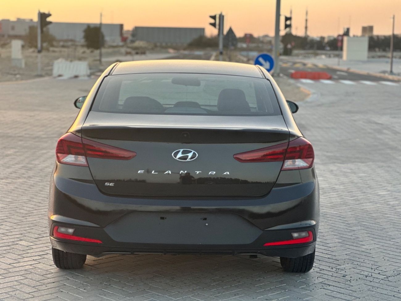Hyundai Elantra GL 2.0L MODEL 2020 Car. PERFECT condition inside and outsidee