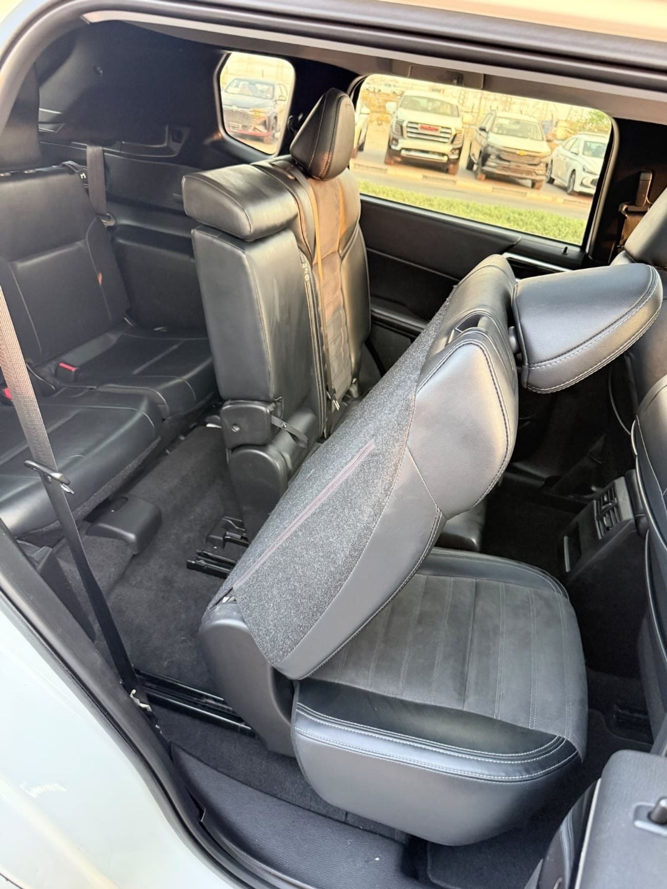 Mitsubishi Outlander PREMIUM LAUNCH EDITION Prime edition H- line 2024 full option