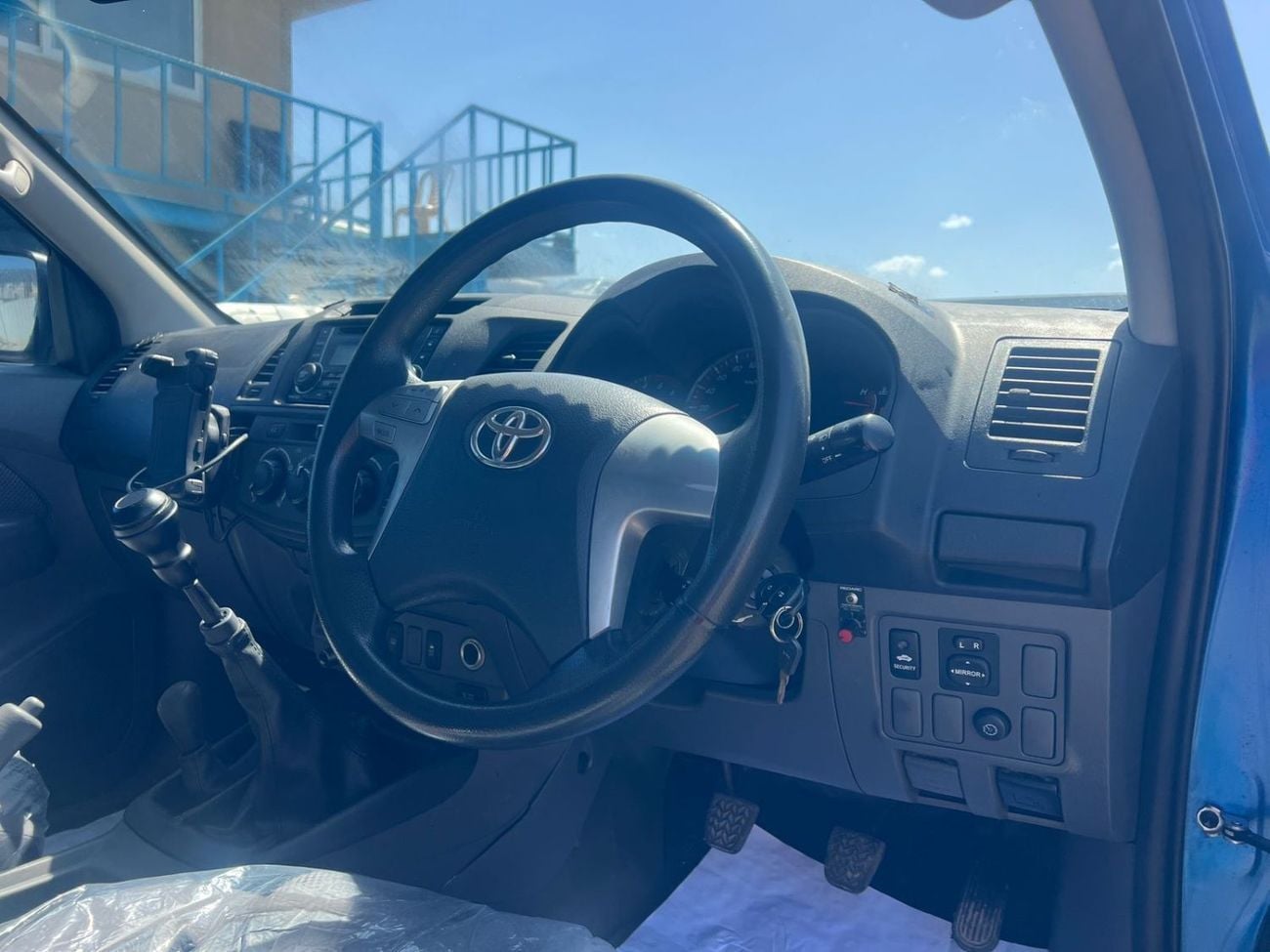 Toyota Hilux DLX RIGHT HAND DRIVE ONLY FOR EXPORT 3.0 LITER