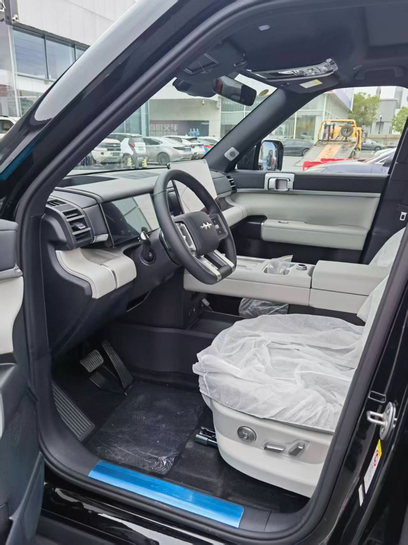 BYD Leopard Titanium 7