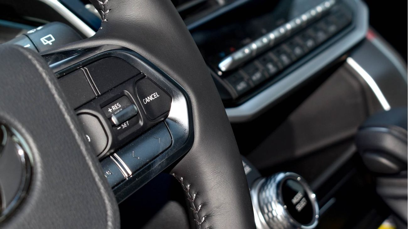 Toyota Land Cruiser GXR 3.5 L