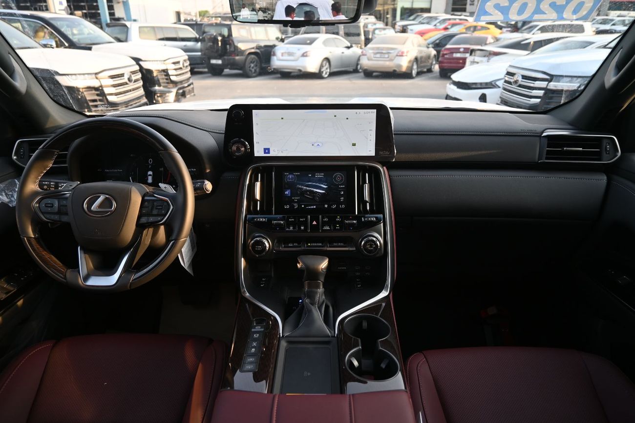 Lexus LX600 SIGNATURE Turbo Sport, 3.5L Twin-Turbo V6, Color Black
