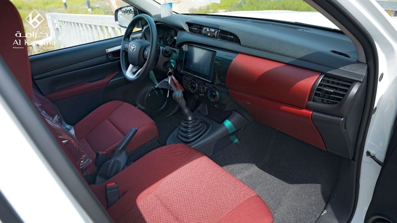 تويوتا هيلوكس GLX 2.4L GL | Manual Transmission | RWD | Bed liner | D-4D | GCC | Zero KM | White