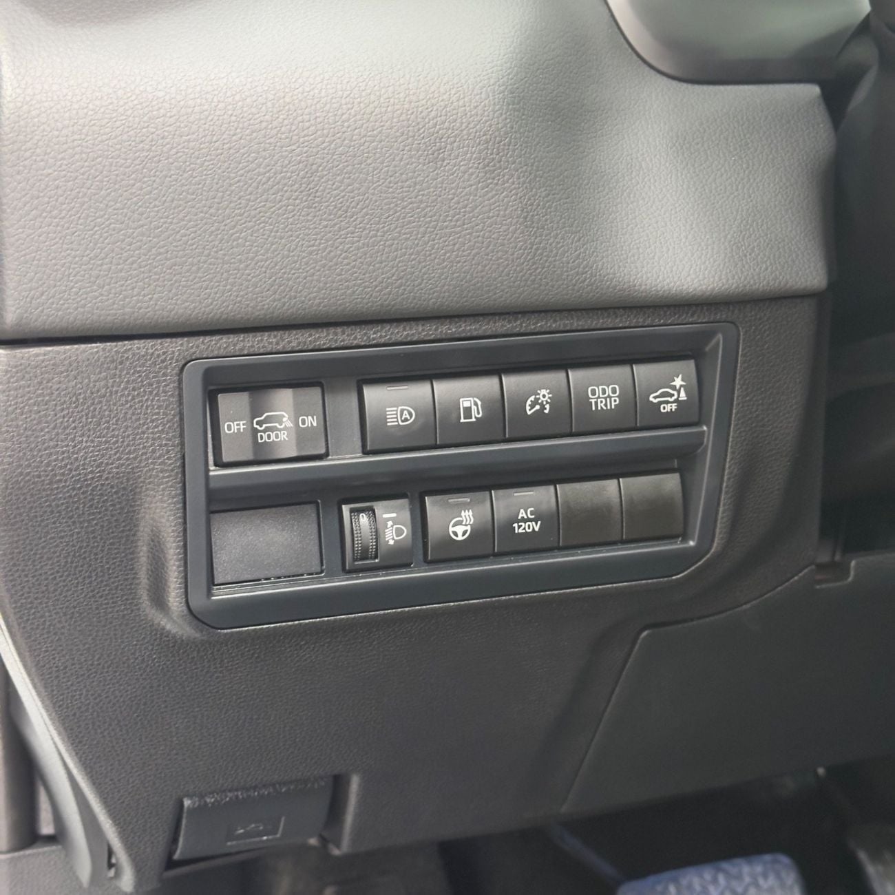 Toyota Sequoia HYBRID (NON GCC) 3.5L hybrid