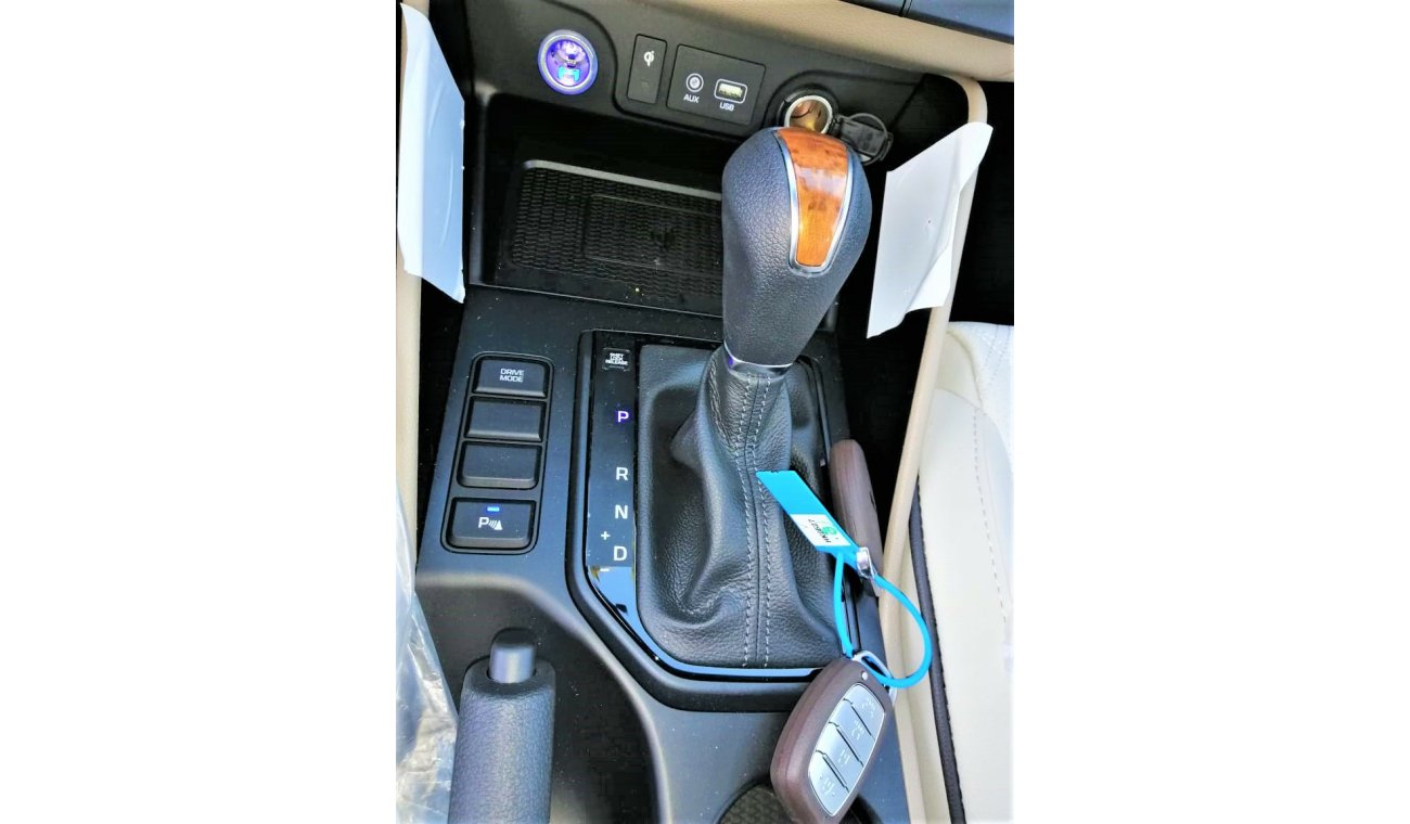 Hyundai Tucson 2.0 with  bush start screen camera  electric seats