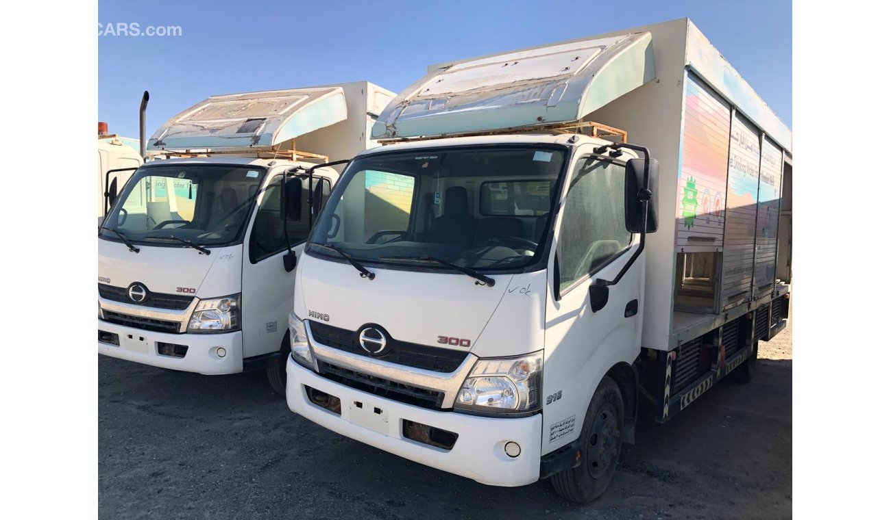 Hino 300 Hino 916 Delivery Truck,model:2015.Excellent condition