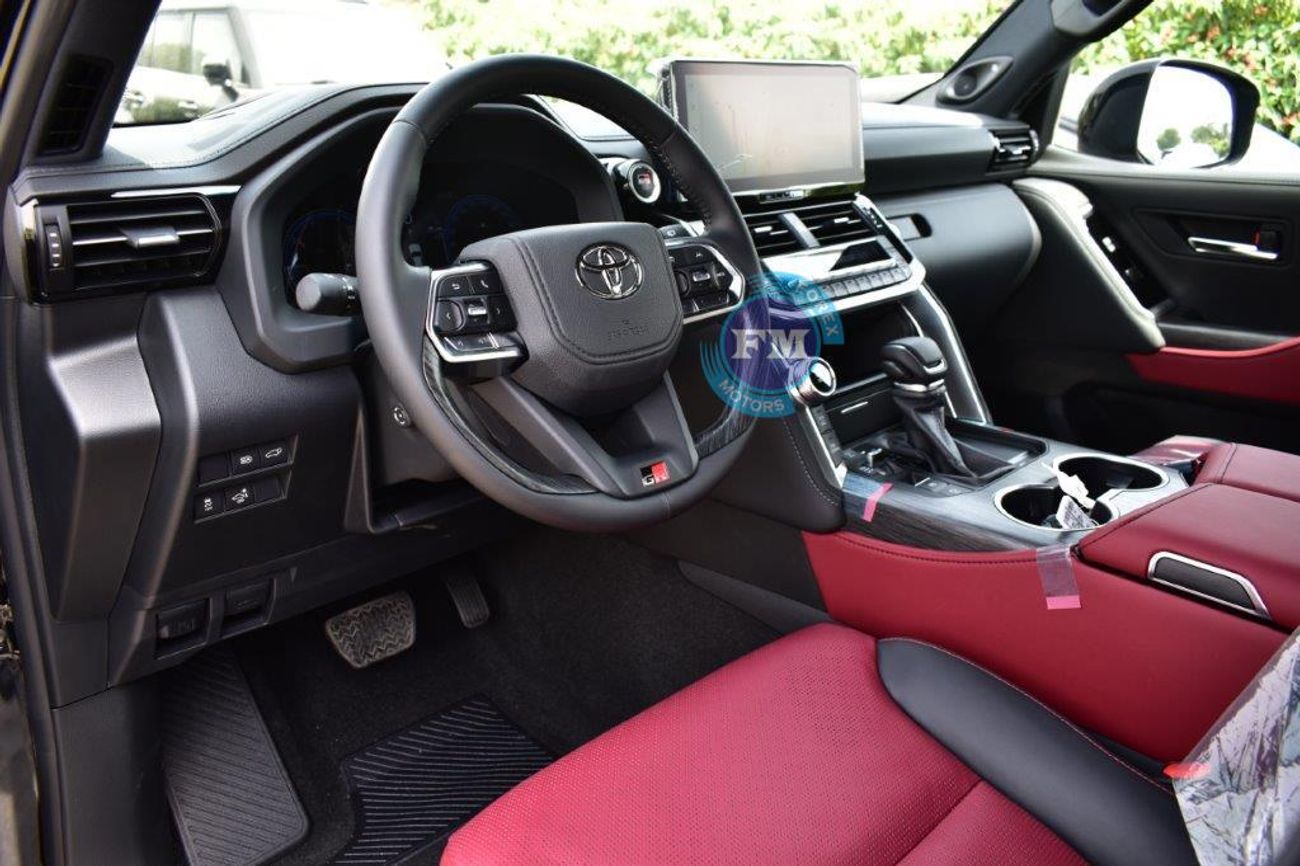 تويوتا لاند كروزر 300 GR-S 3.5 L Hybrid V6 7 Seat Automatic
