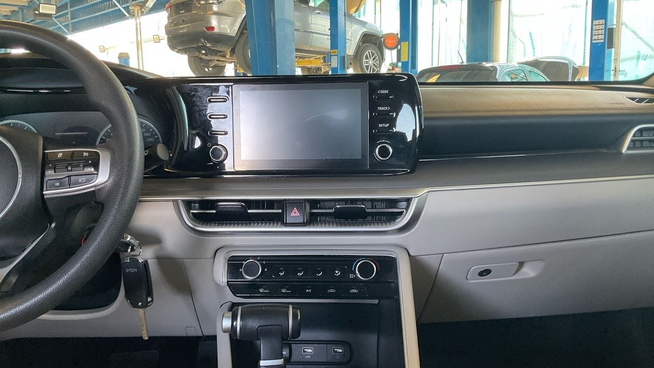 كيا K5 2.0 LX 2WD AUTO | شامل الضمان | 0 ﺪﻔﻋﺓ ﺃﻮﻟﻯ