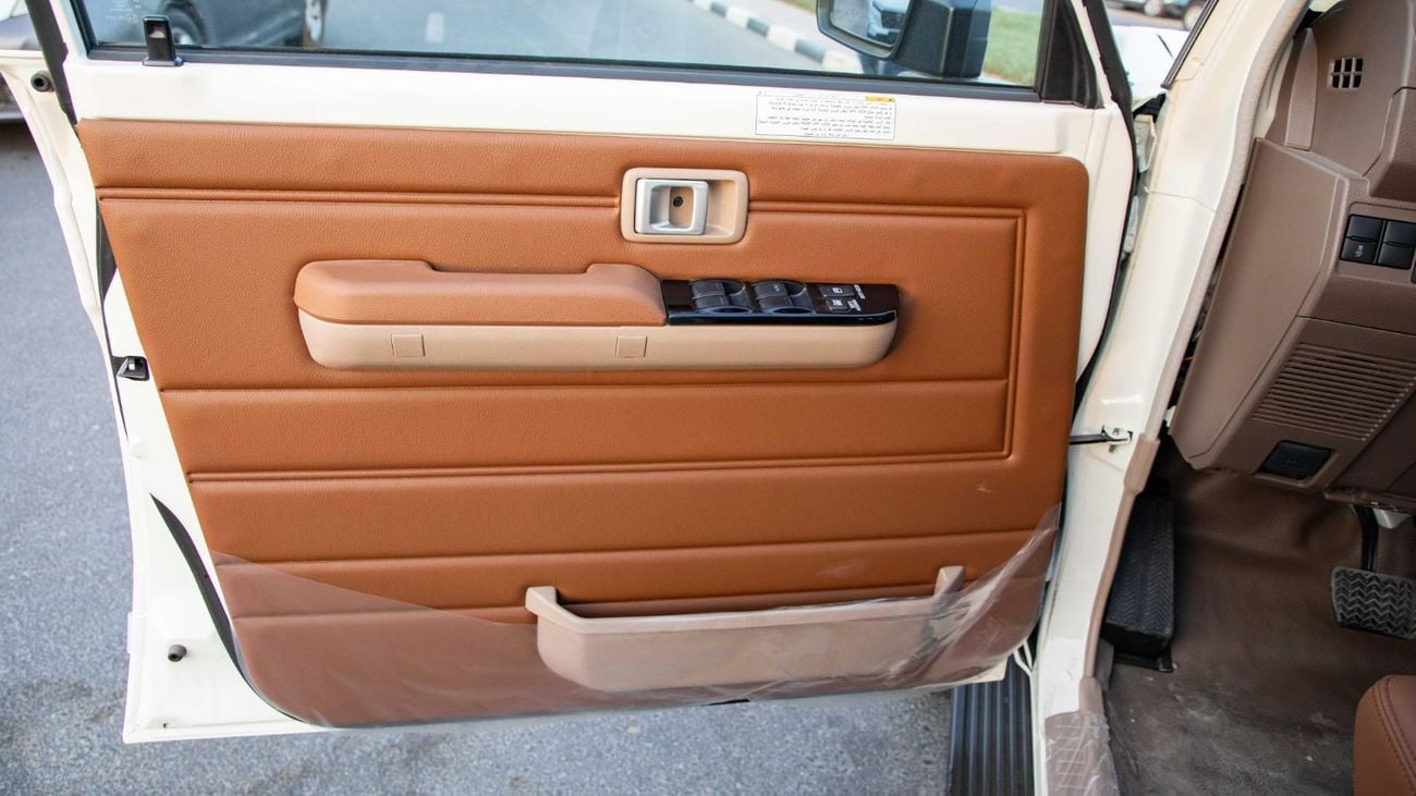 تويوتا لاند كروزر بيك آب LC79 PICKUP D/C 2.8L DIESEL A/T FULL OPTION Z1 , 2025 MODEL