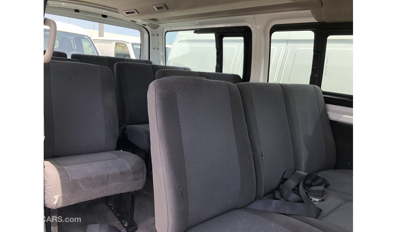 نيسان NV350 Nissan Urvan Nv350 13 seater bus,2015. Fully Automatic