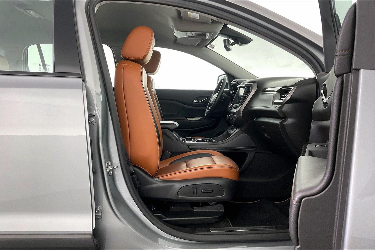 جي أم سي أكاديا AT4 | National Day Celebration | شامل الضمان | 0 ﺪﻔﻋﺓ ﺃﻮﻟﻯ