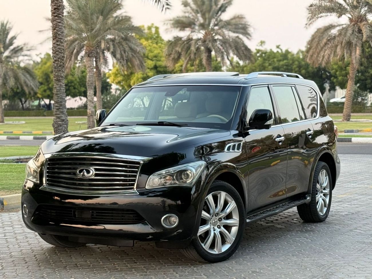 إنفينيتي QX56 Luxury 5.6L