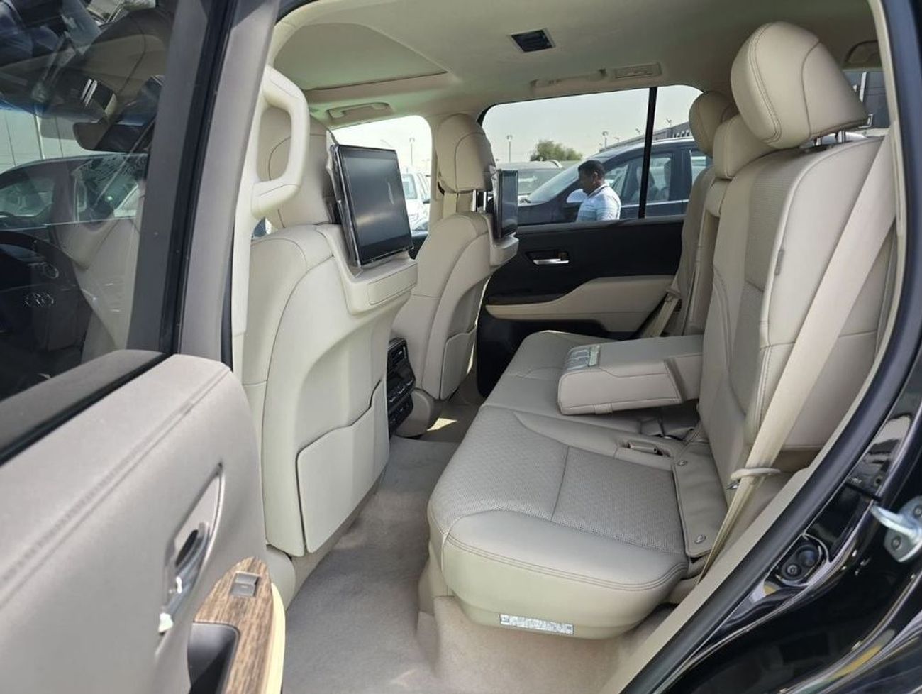 Toyota Land Cruiser VXR 3.5L