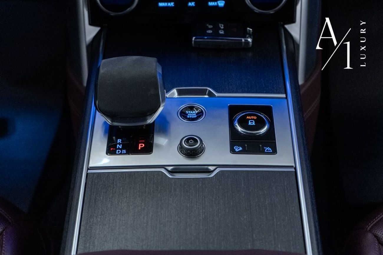 لاند روفر رينج روفر HSE P530 4.4L 2023 Range Rover Vogue P530 HSE, 2028 Range Rover Warranty + Service Pack, Fully Loade