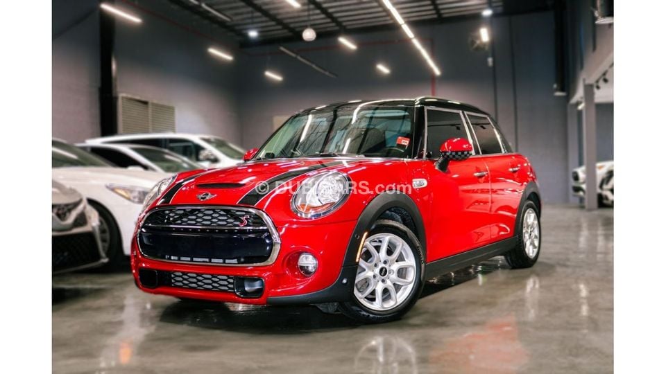 Mini Cooper S 2018 for sale AED 64,000. Red, 2018