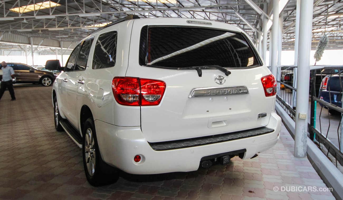 Toyota Sequoia