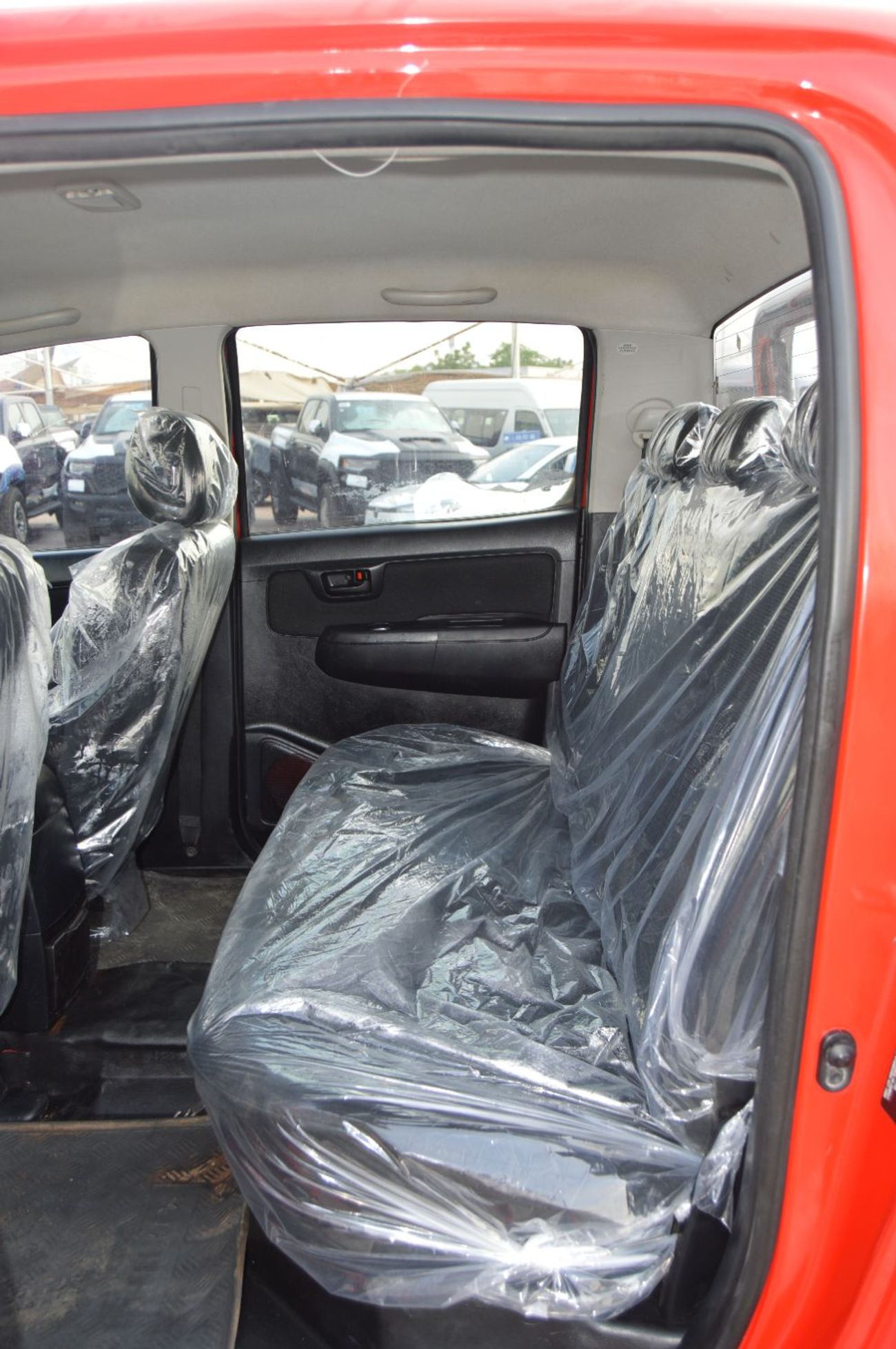 تويوتا هيلوكس Double Cubin  Right Hand Drive  Model: 2015 Engine: 3.0L 1KD