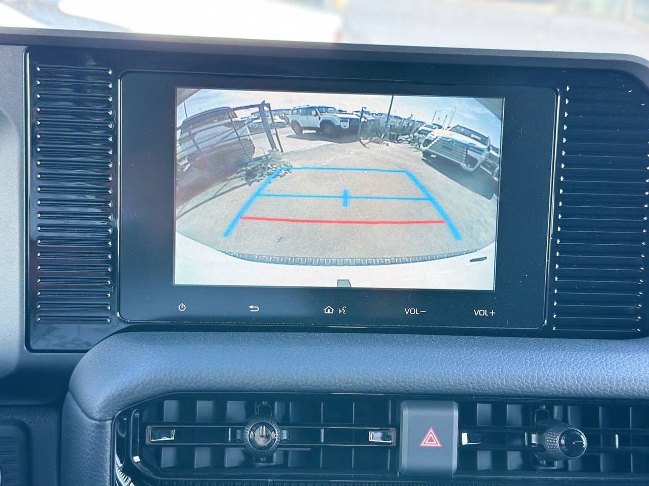 تويوتا برادو 2.8 لتر تيربو ديزل أوتوماتيك // 2026 // خيار ALR مع ثلاجة، فتحة سقف، مشغل DVD وكاميرا خلفية // عرض خ