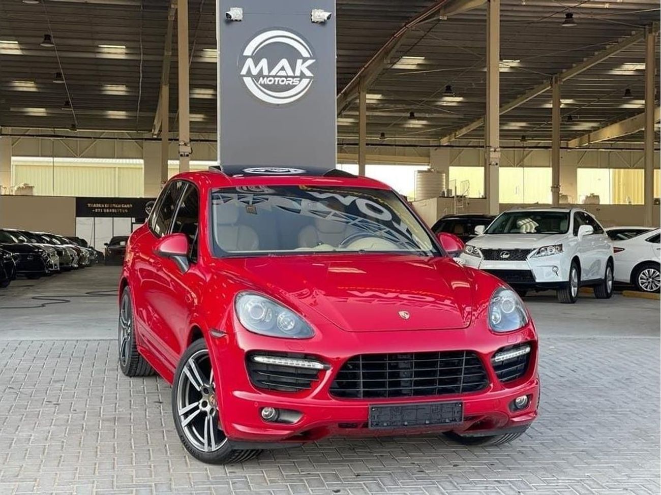 Porsche Cayenne GTS 4.8L GTS / قابل للتصدير الى سوريا /  GCC / ORIGINAL PAINT / NO ACCIDENTS / ACTIVE EXHAUST