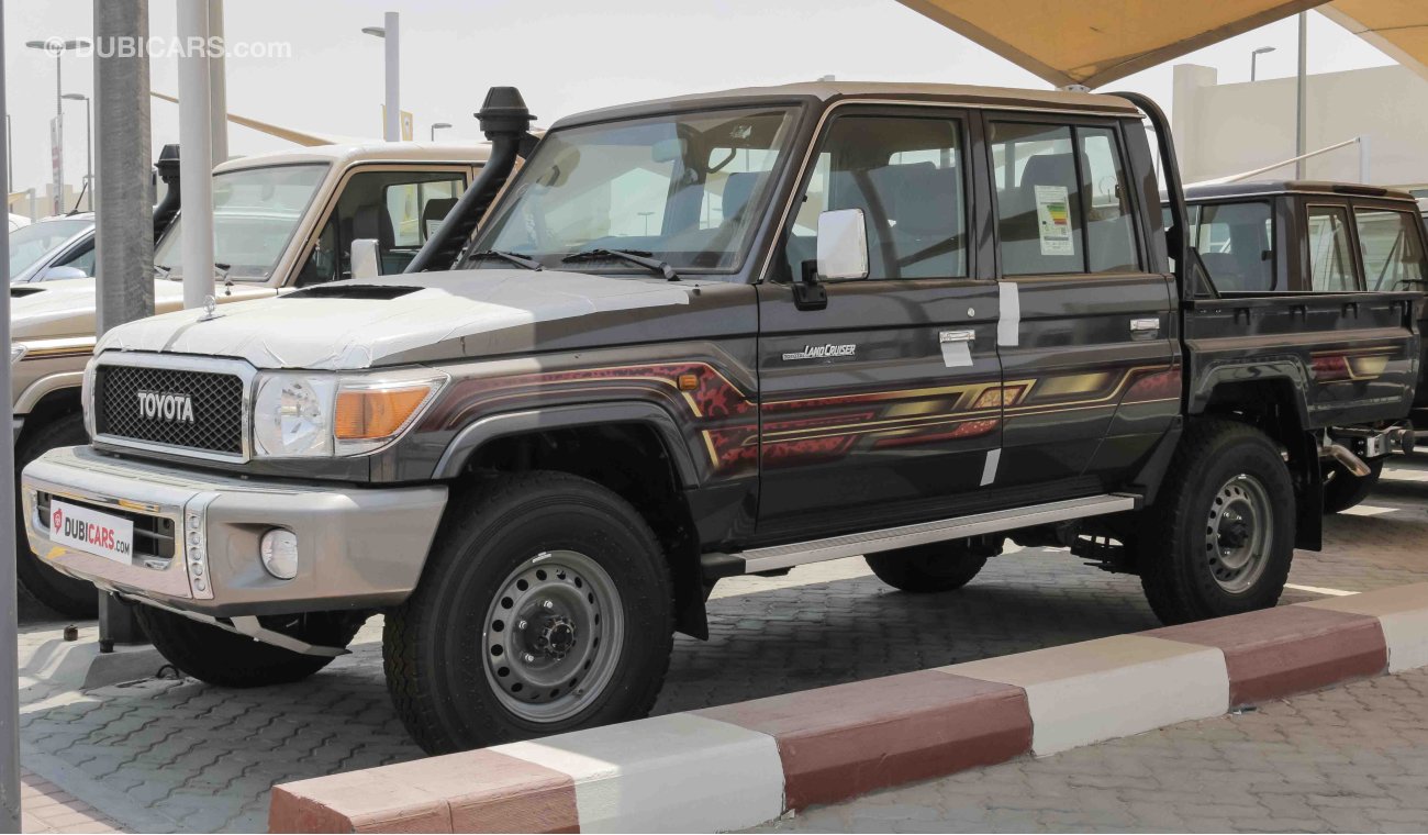 Toyota Land Cruiser Pick Up V8