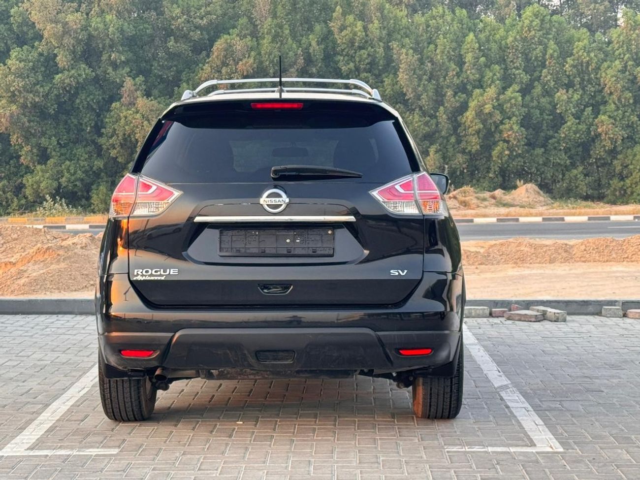 Nissan Rogue very good condition inside and outside