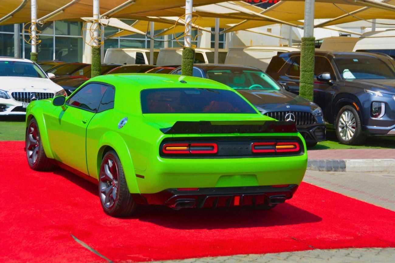 Dodge Challenger SXT